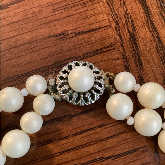 Vintage Two Strand Pearl Necklace - Picture 7 of 14